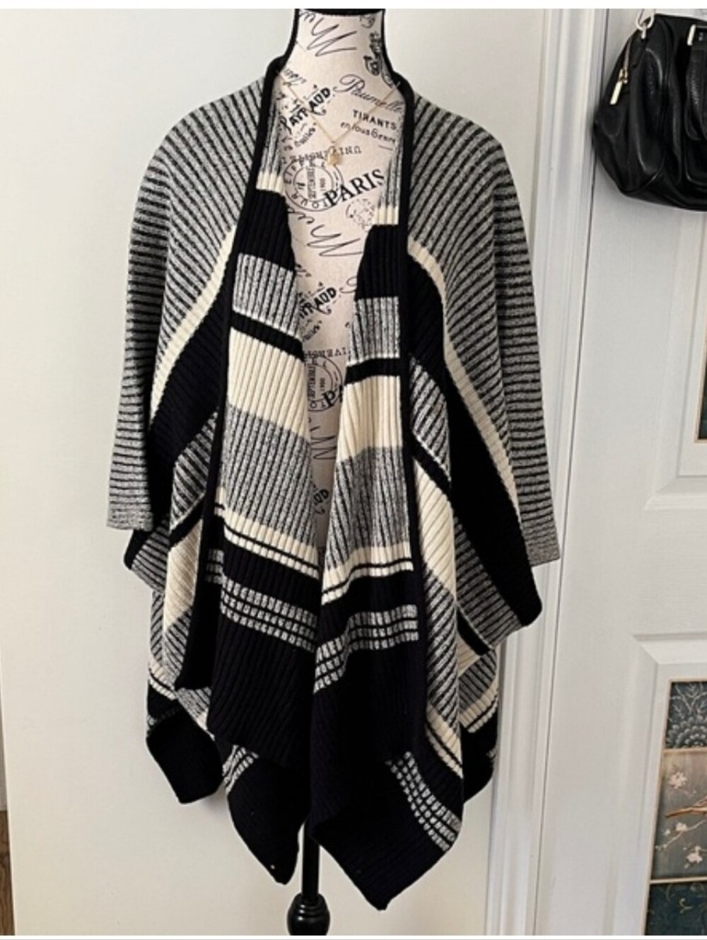Striped Open-Front Knit Cardigan - Black & Cream